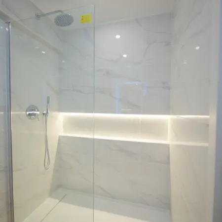 Apartament Front Costa Caparica Lisbon *