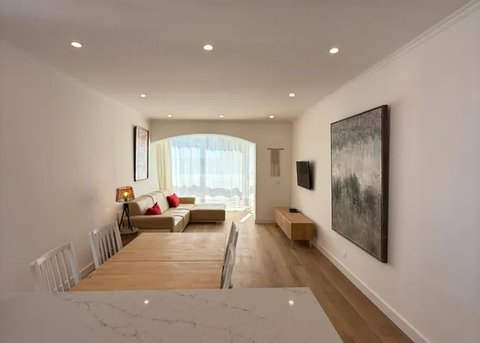 Front Costa Caparica Lisbon * Кошта-да-Капарика